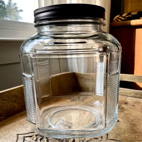 Other - Vintage Style Glass Cracker Jar 🏡 Large Jar with Oil Rubbed Bronze Lid! EUC 🌟